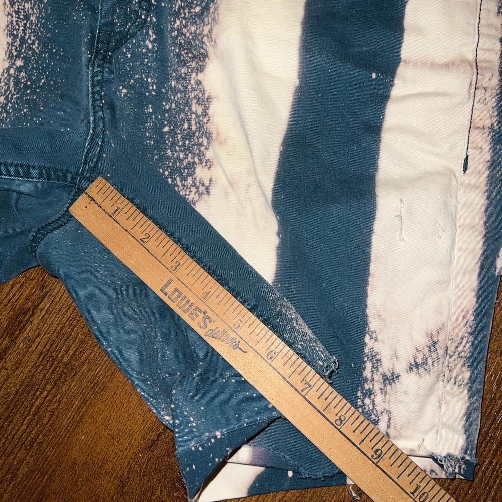 ⭐️Sonoma Blue & Cream Striped Distressed Denim Shorts Upcycled Size 14 - Picture 15 of 15